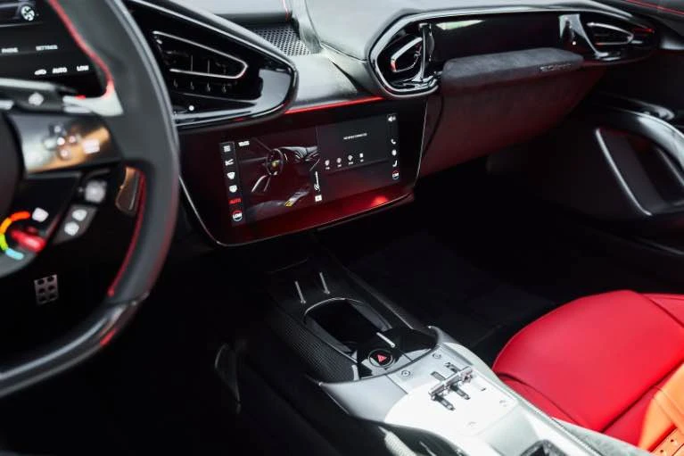 2025 Ferrari 12Cilindri - Image 17 of 17