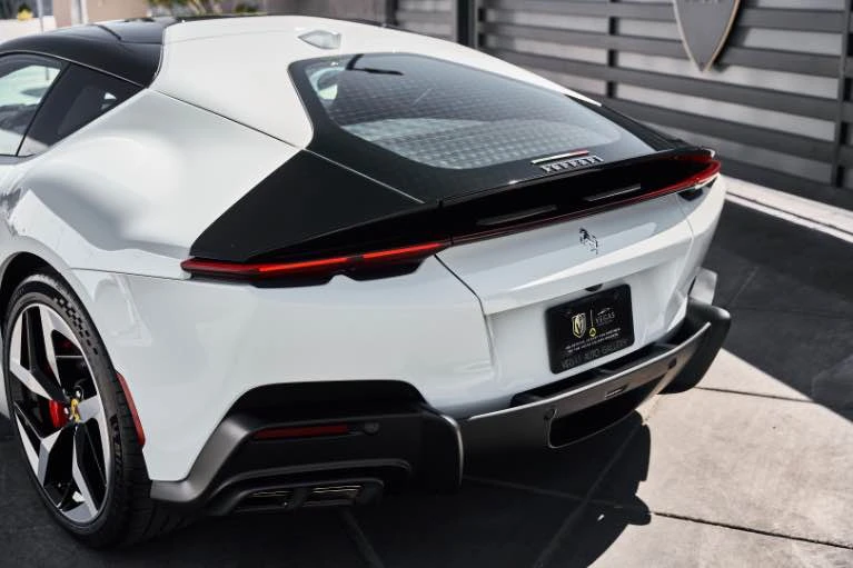 2025 Ferrari 12Cilindri - Image 5 of 17