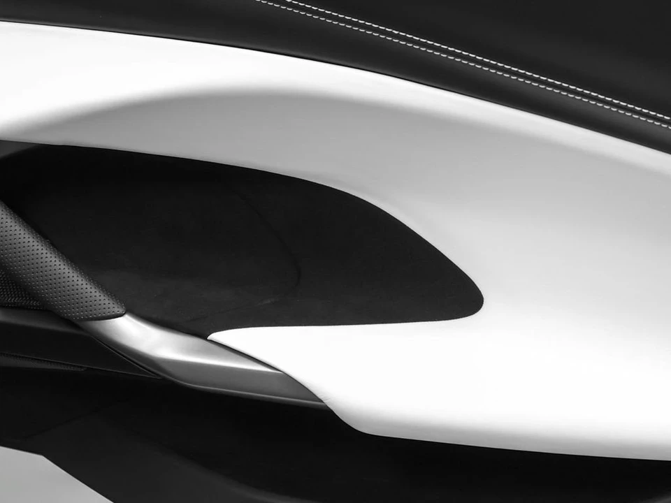 2025 Ferrari 296 GTB - Image 27 of 31