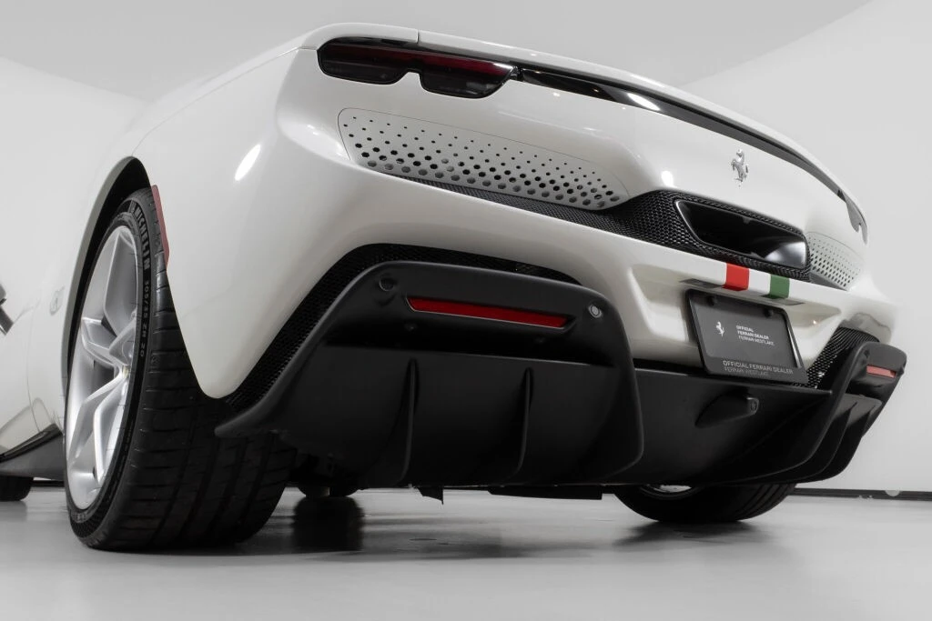 2025 Ferrari 296 - Image 15 of 31