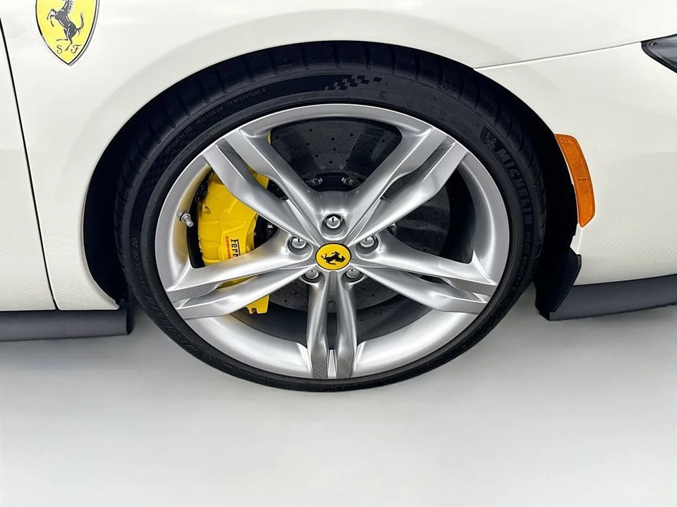 2025 Ferrari 296 GTB - Image 27 of 31