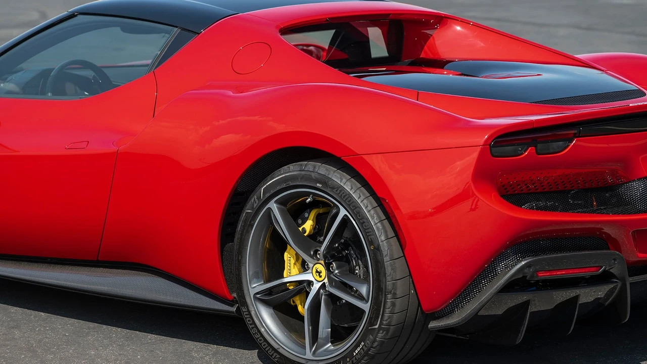 2025 Ferrari 296 GTB - Image 29 of 31
