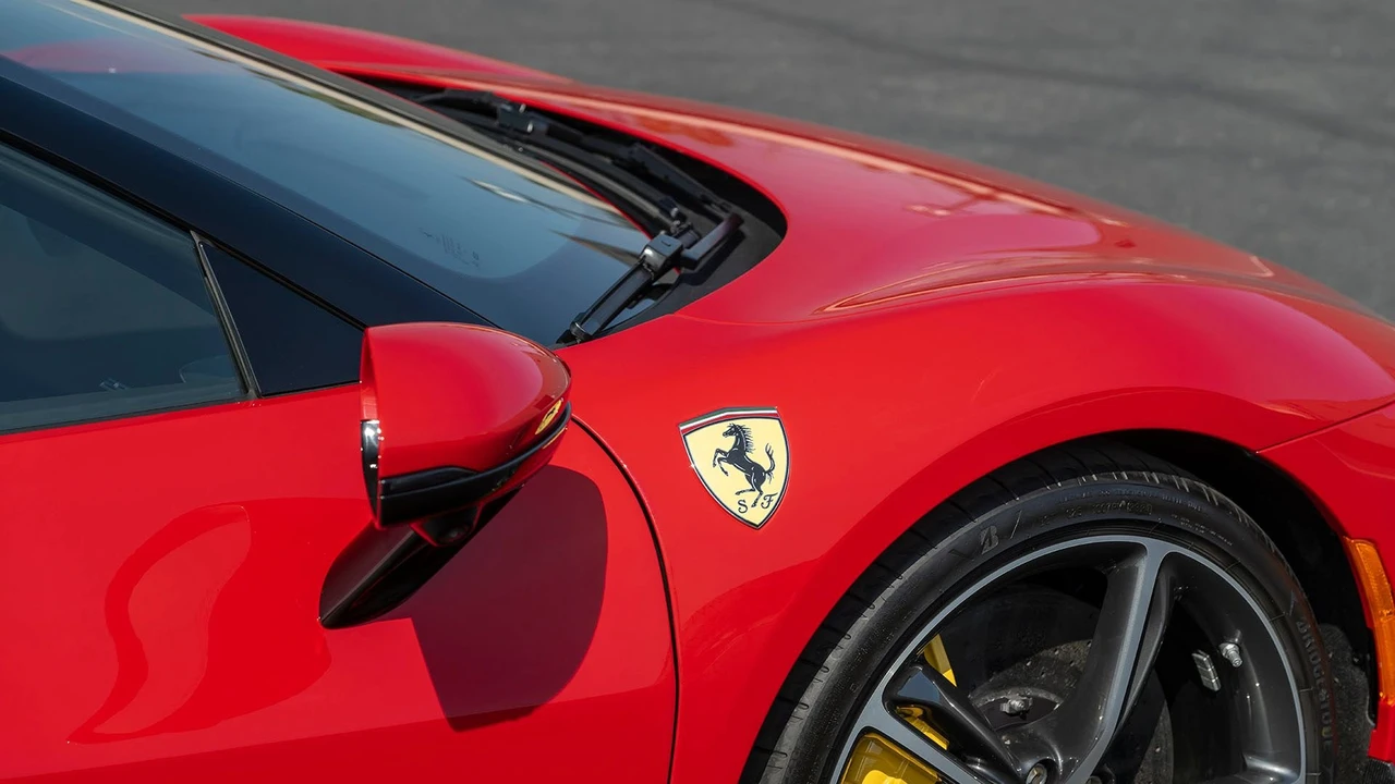 2025 Ferrari 296 GTB - Image 15 of 31