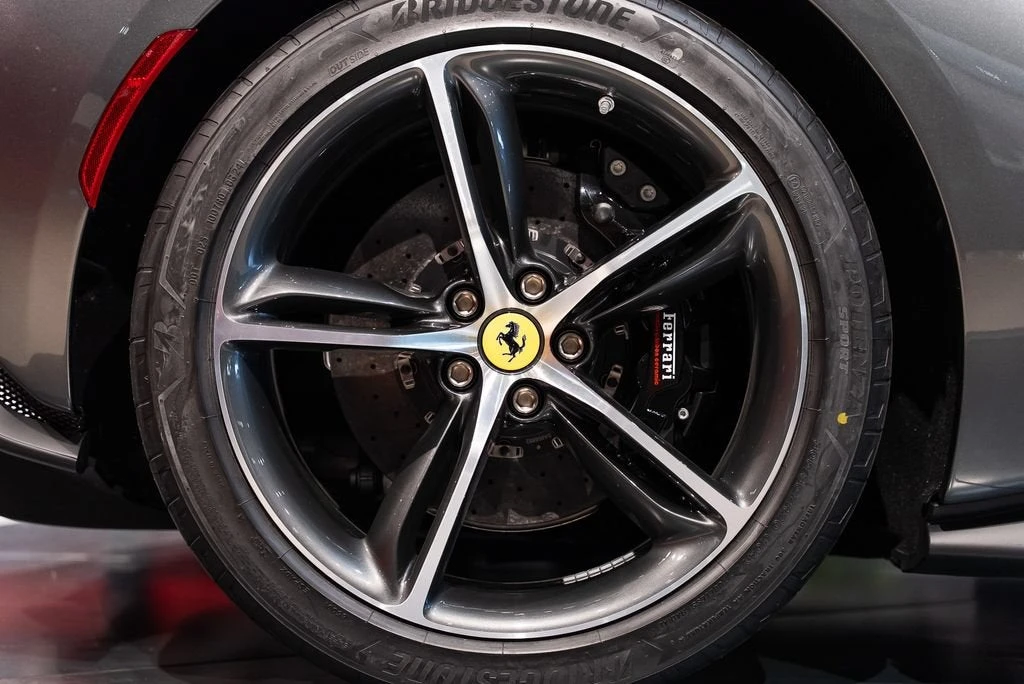 2025 Ferrari 296 GTB - Image 15 of 31