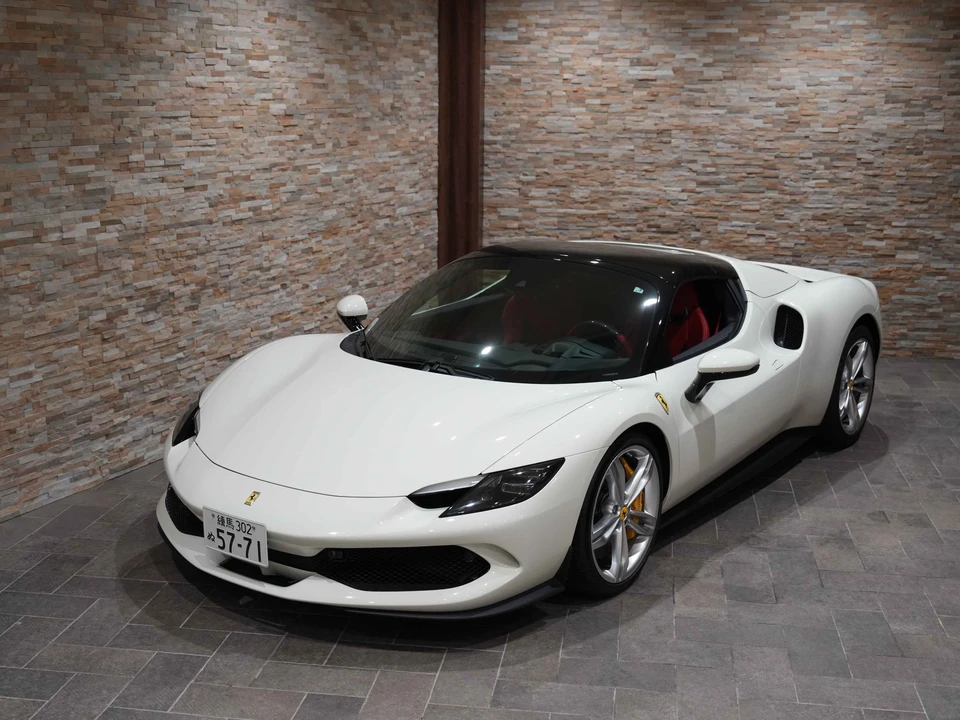 2025 Ferrari 296 GTS - Image 17 of 31