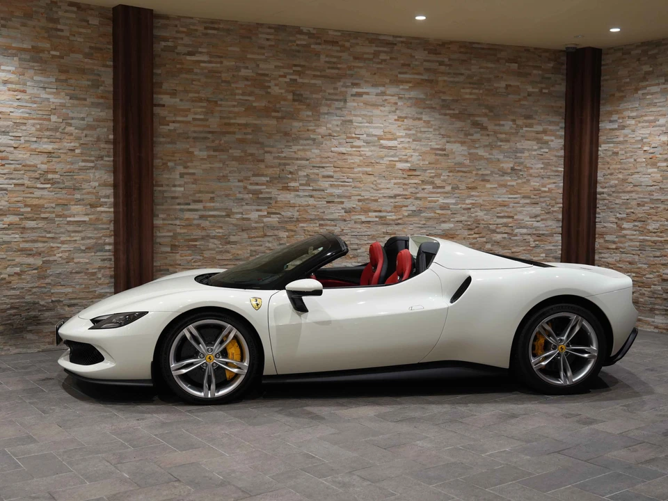 2025 Ferrari 296 GTS - Image 7 of 31