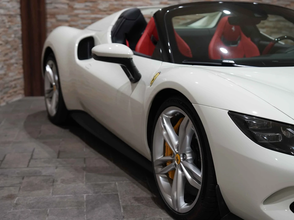 2025 Ferrari 296 GTS - Image 23 of 31