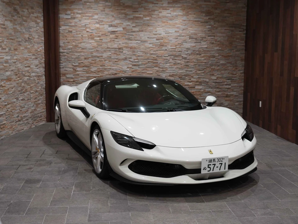 2025 Ferrari 296 GTS - Image 10 of 31