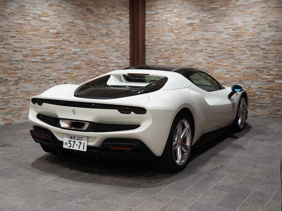 2025 Ferrari 296 GTS - Image 4 of 31