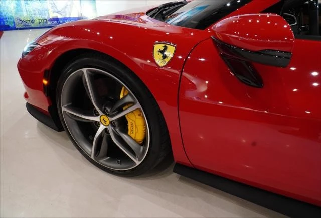 2025 Ferrari 296 GTS - Image 19 of 31