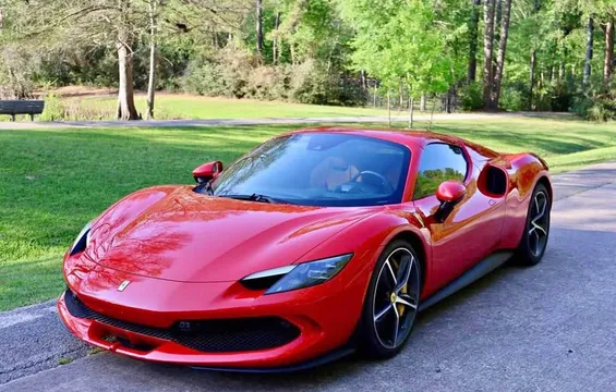2025 Ferrari 296 GTS GTs