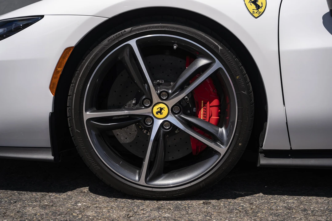 2025 Ferrari 296 GTS - Image 17 of 31