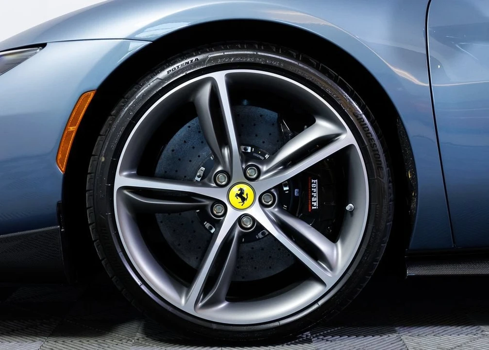 2025 Ferrari 296 GTS - Image 9 of 31