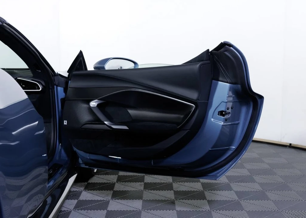 2025 Ferrari 296 GTS - Image 23 of 31