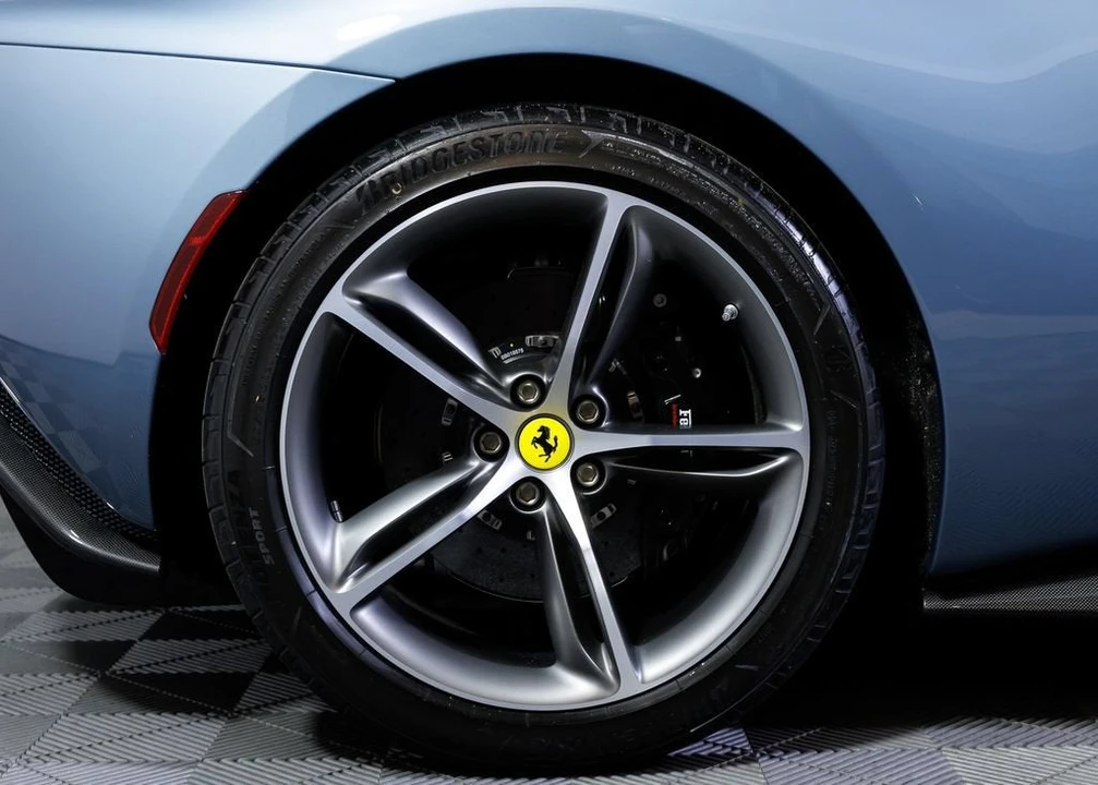 2025 Ferrari 296 GTS - Image 11 of 31