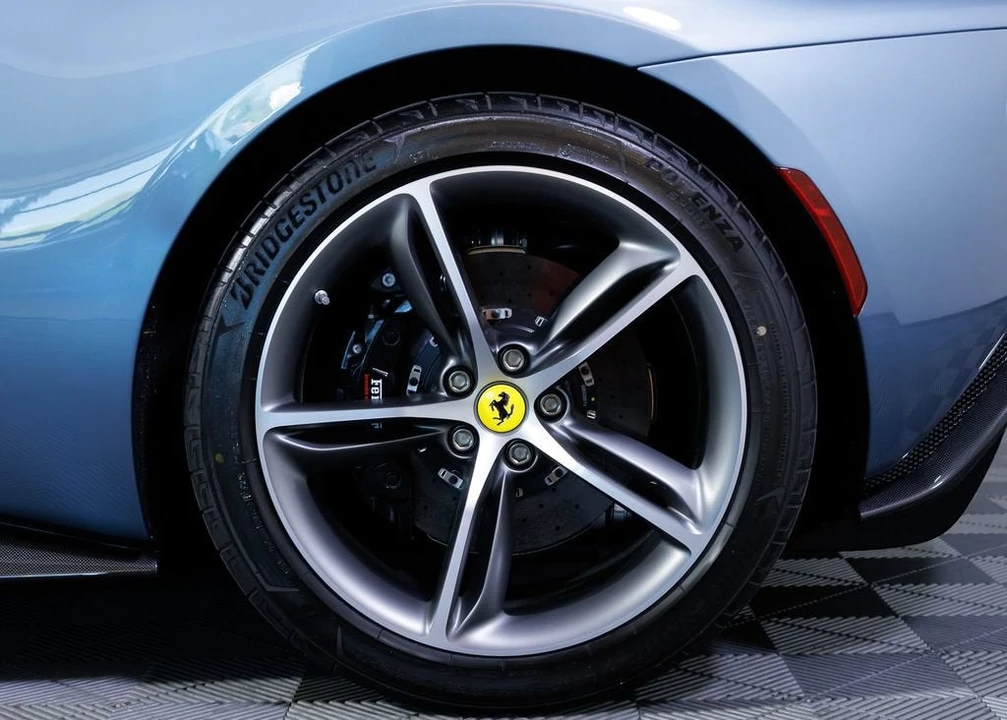 2025 Ferrari 296 GTS - Image 10 of 31