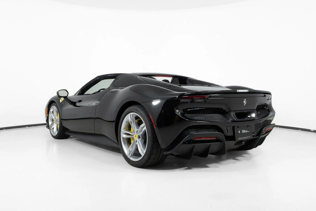 2025 Ferrari 296 GTS - Image 4 of 31