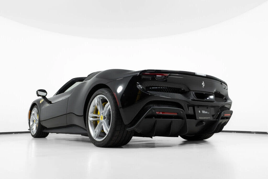 2025 Ferrari 296 GTS - Image 18 of 31