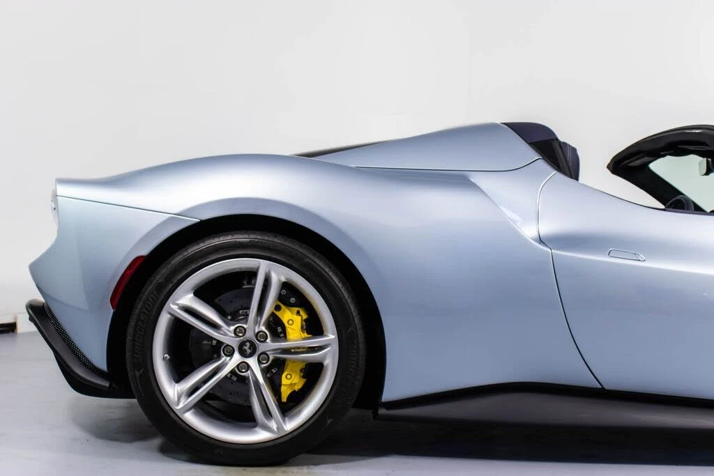 2025 Ferrari 296 GTS - Image 18 of 31