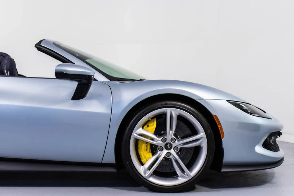 2025 Ferrari 296 GTS - Image 17 of 31