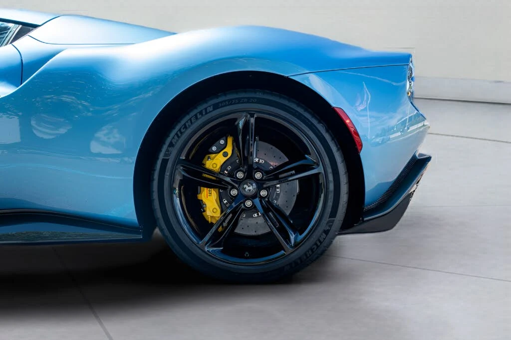 2025 Ferrari 296 GTS - Image 24 of 31
