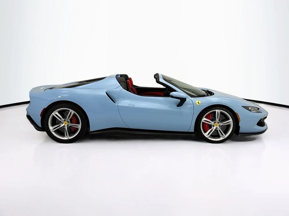 2025 Ferrari 296 GTS - Image 4 of 31