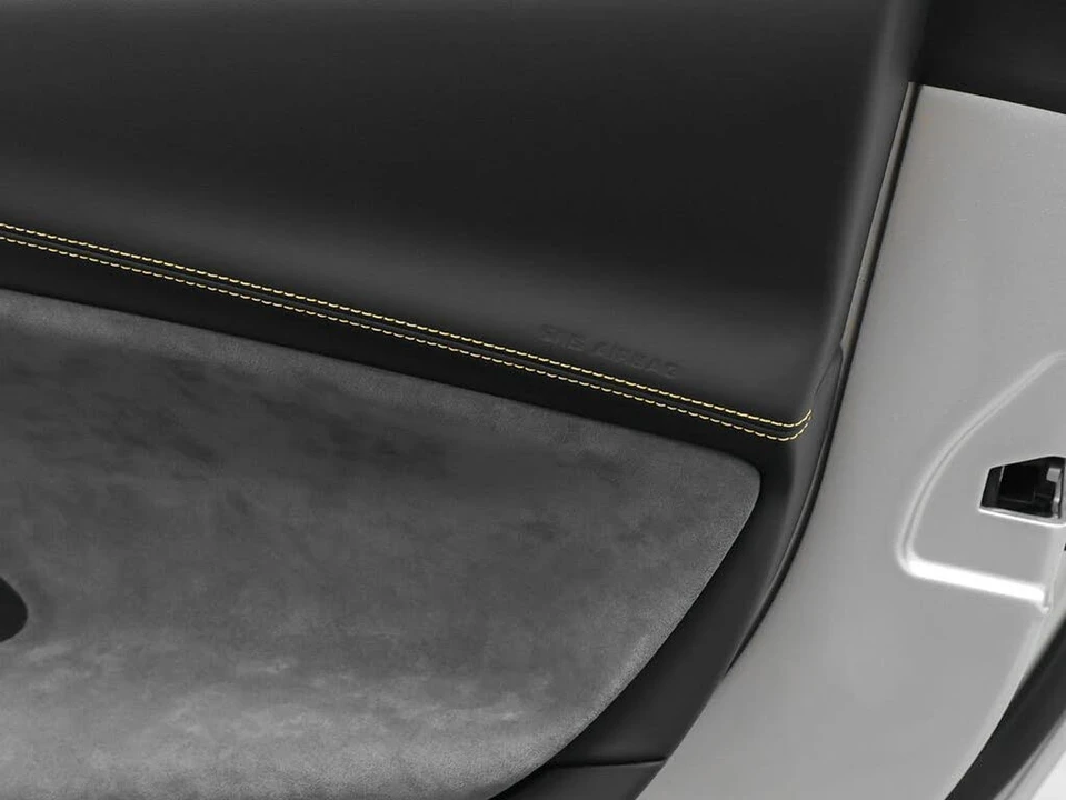 2025 Ferrari 296 GTS - Image 29 of 31