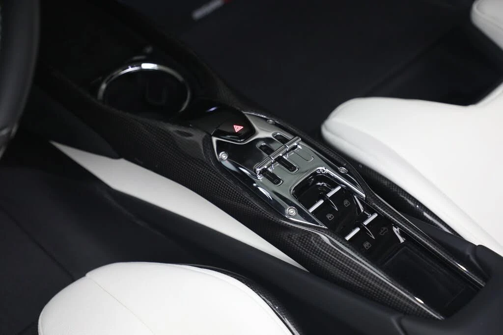 2025 Ferrari 296 GTS - Image 23 of 31