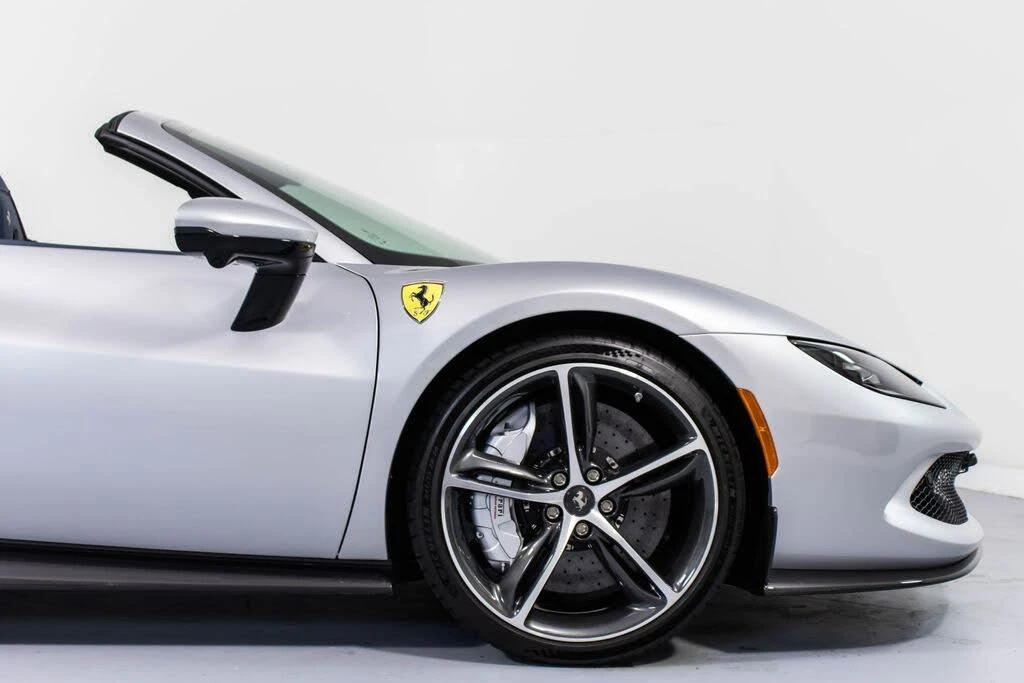 2025 Ferrari 296 GTS - Image 17 of 31