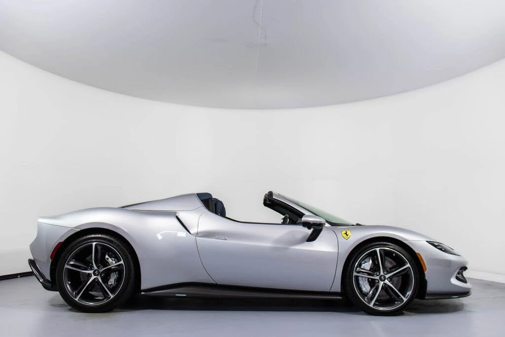 2025 Ferrari 296 GTS - Image 3 of 31