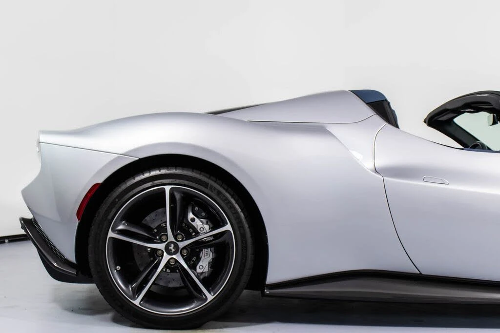 2025 Ferrari 296 GTS - Image 18 of 31