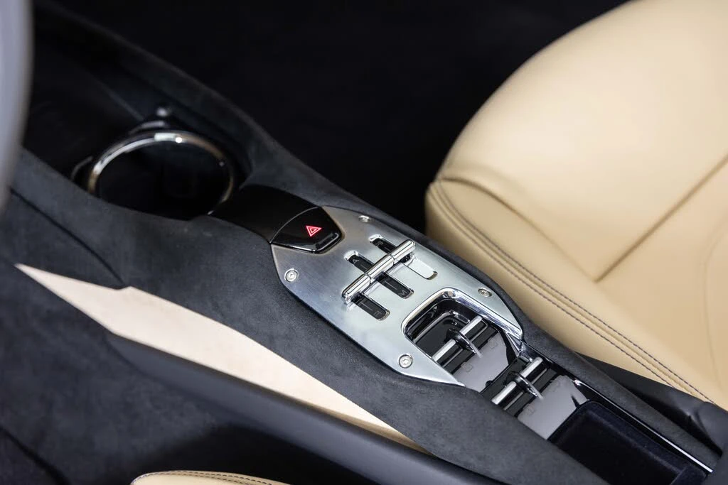 2025 Ferrari 296 GTS - Image 19 of 31