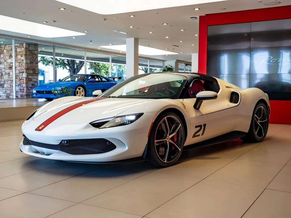 2025 Ferrari 296 GTS - Image 29 of 31