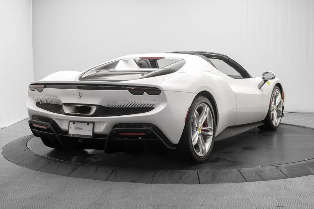 2025 Ferrari 296 GTS - Image 3 of 31