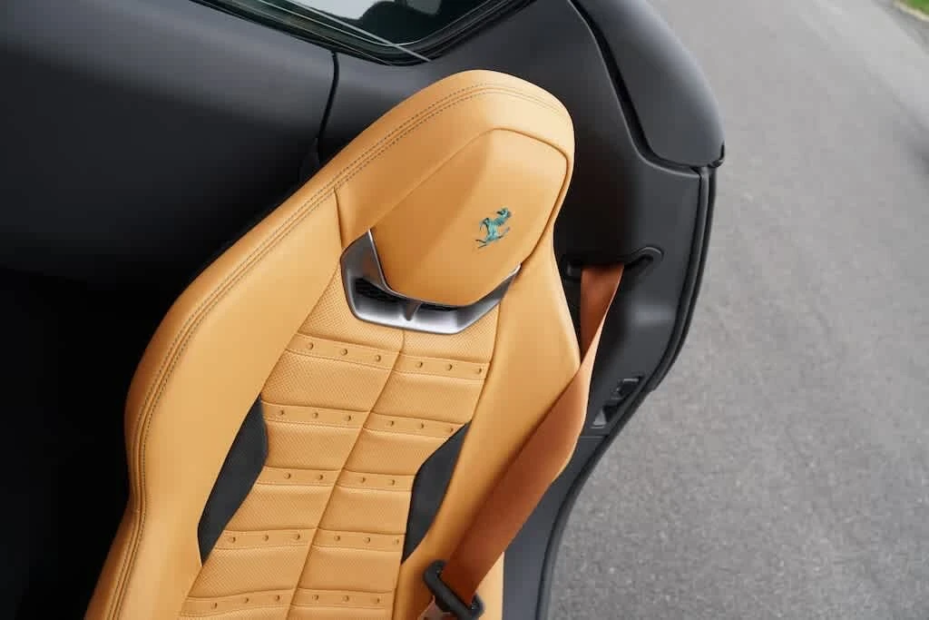 2025 Ferrari 296 GTS - Image 21 of 31