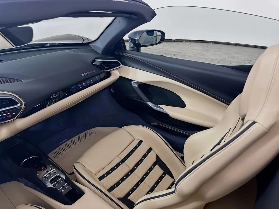2025 Ferrari 296 GTS - Image 24 of 31