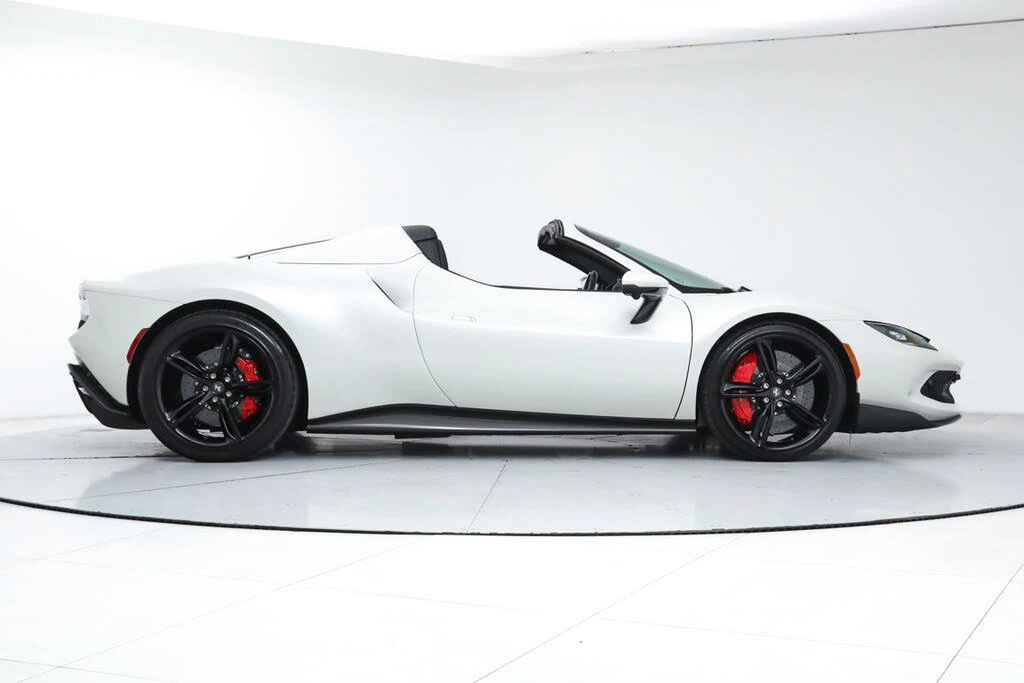2025 Ferrari 296 GTS - Image 10 of 31