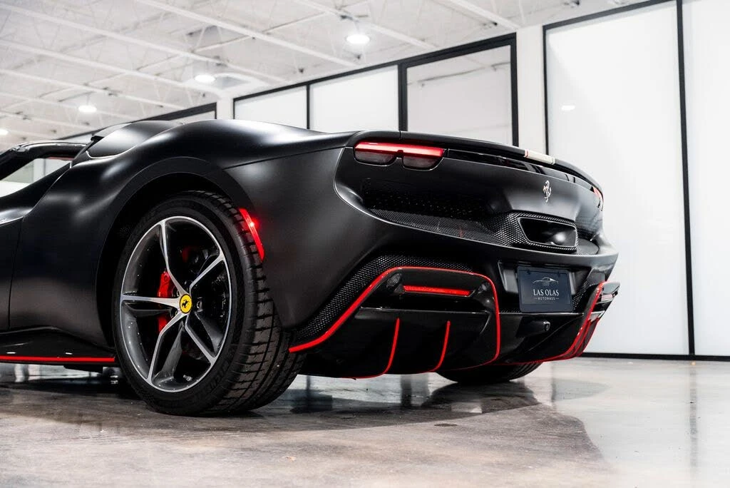 2025 Ferrari 296 GTS - Image 11 of 31