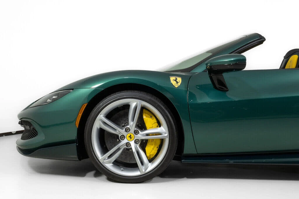 2025 Ferrari 296 GTS - Image 11 of 31