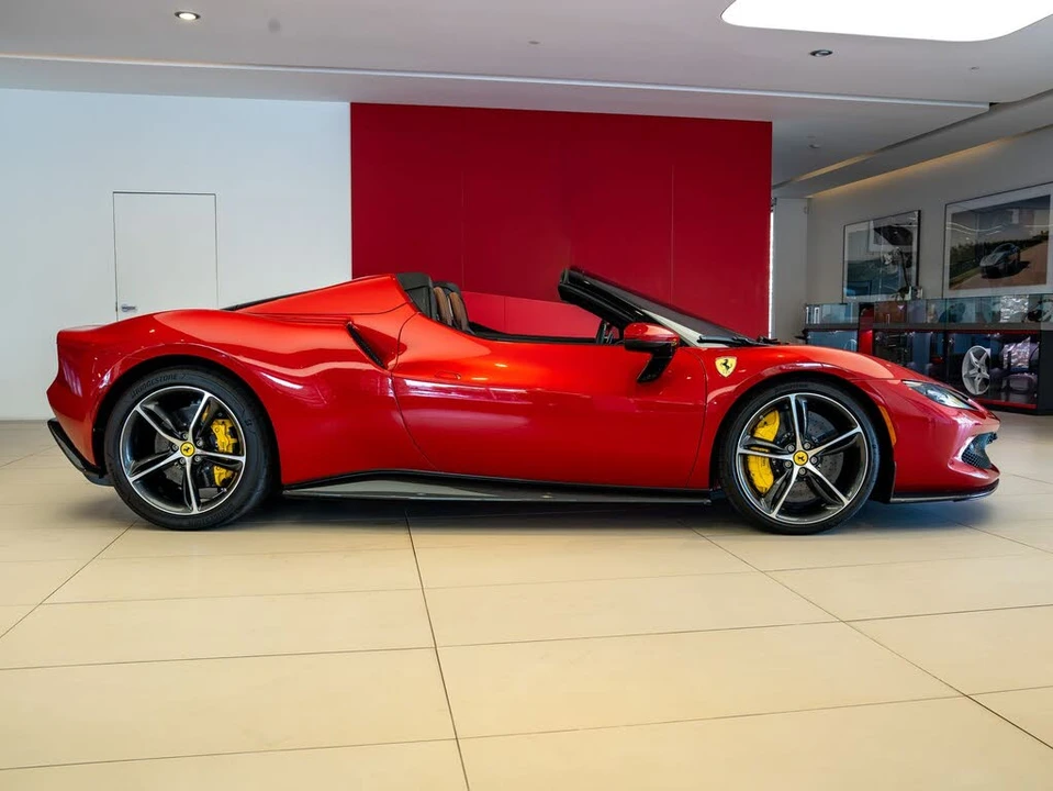 2025 Ferrari 296 GTS - Image 7 of 31
