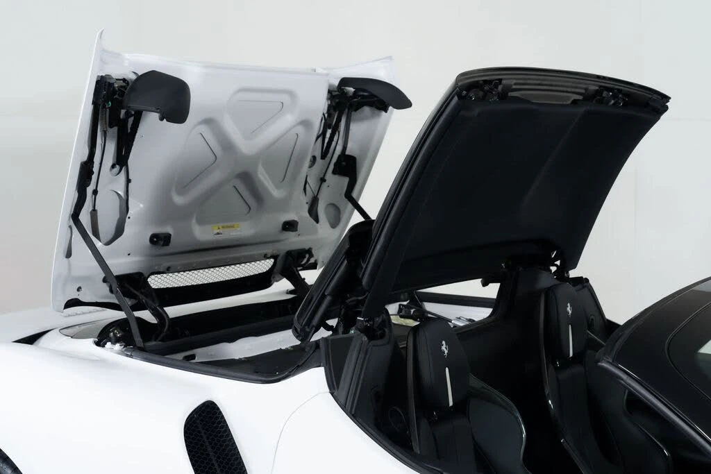 2025 Ferrari 296 GTS - Image 23 of 31