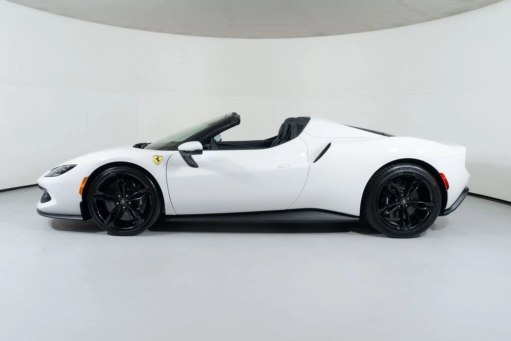 2025 Ferrari 296 GTS - Image 3 of 31