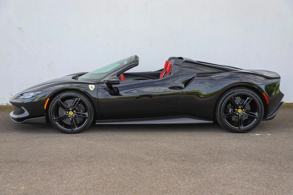 2025 Ferrari 296 GTS - Image 27 of 31