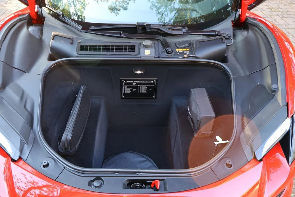 2025 Ferrari 296 GTS - Image 9 of 17
