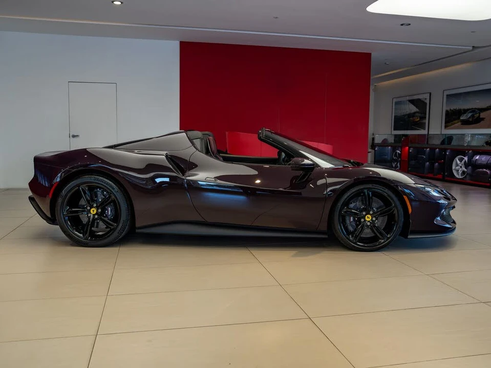 2025 Ferrari 296 GTS - Image 7 of 31
