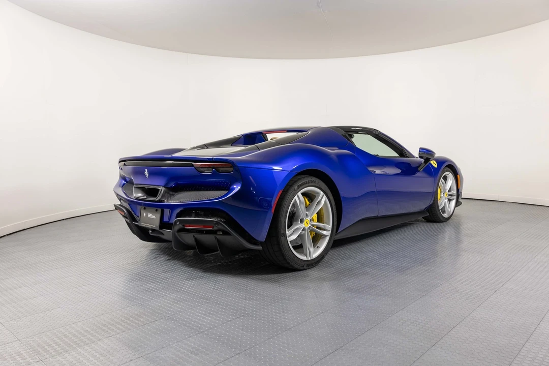 2025 Ferrari - Image 13 of 31