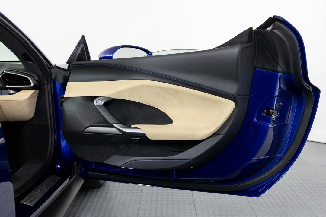 2025 Ferrari - Image 24 of 31