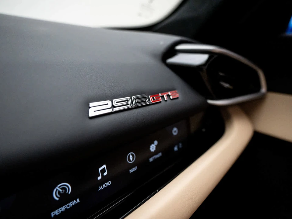 2025 Ferrari 296 GTS - Image 25 of 31