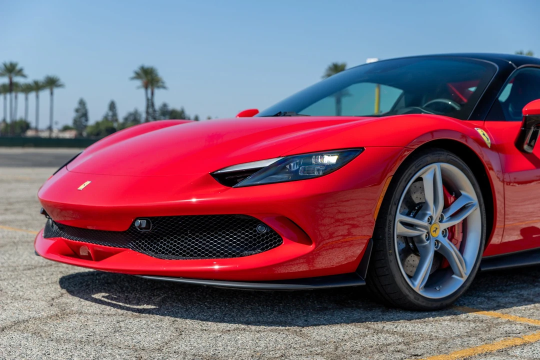 2025 Ferrari 296 GTS - Image 19 of 31
