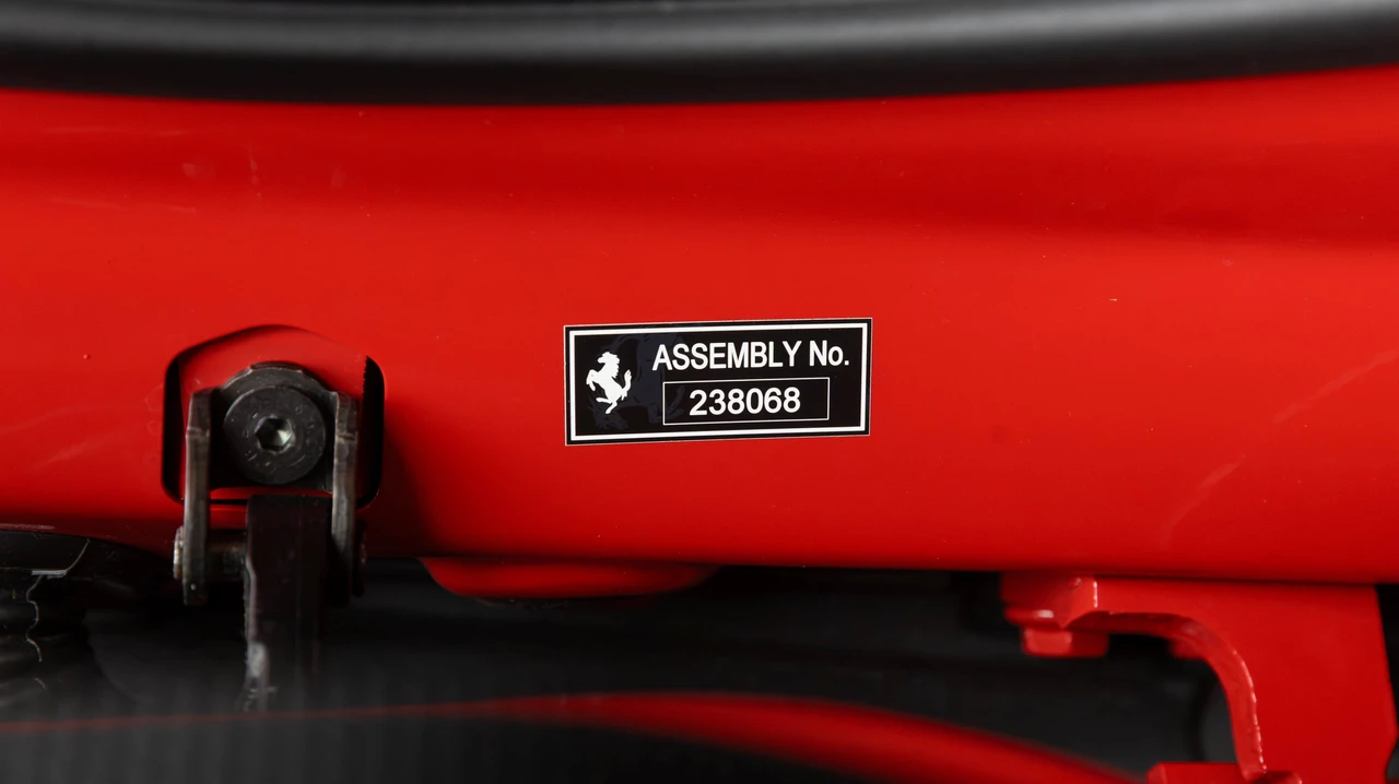 2025 Ferrari 296 GTS - Image 15 of 31
